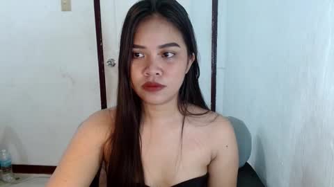 Olivia online show from March 13, 8:45 pm