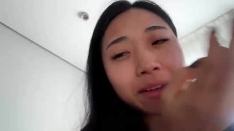 Mia online show from March 23, 10:15 pm