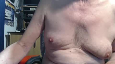 mulldoon1950 online show from April 19, 2:40 pm