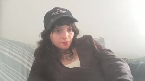   online show from June 10, 8:18 pm