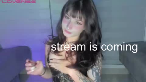 kimi- independent model online show from December 17, 12:39 am