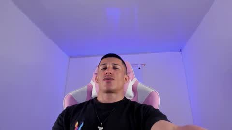 Muscle Man online show from December 22, 5:52 pm