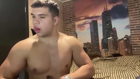 Snapshot of musclephantom chatting on October 3, 8:39 pm Egor online show from October 3, 8:39 pm