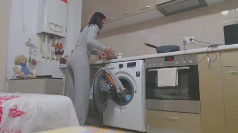 MusclesQueen online show from January 14, 4:39 pm