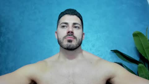 Snapshot of muscularmaster chatting on February 20, 1:03 am muscularmaster onlyfans online show from February 20, 1:03 am