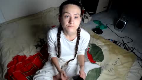 Muse Ali  online show from December 23, 11:36 am