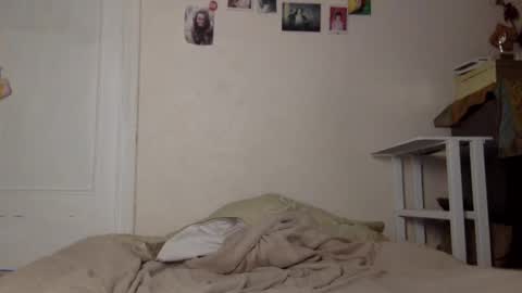 Muse Ali  online show from December 2, 7:41 am