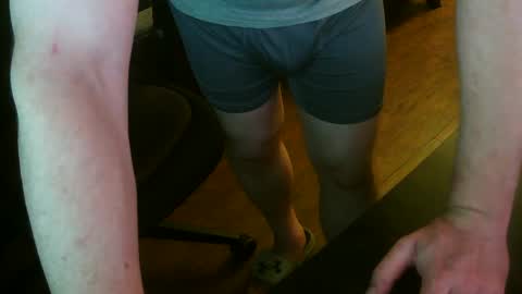 mustenjoyhead79 online show from September 17, 12:03 am