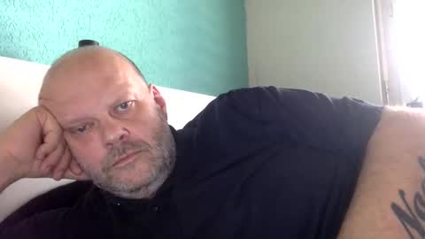 Mutin online show from February 18, 2:28 pm