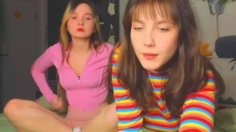 Snapshot of my_parisss chatting on December 7, 4:42 pm PARIS online show from December 7, 4:42 pm