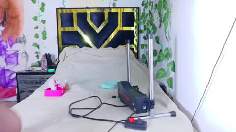 miagosling  NTMU  Dont forget follow me  online show from October 19, 5:45 am