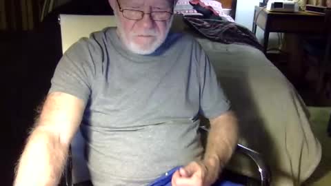 r-glenn-01 online show from February 16, 4:21 am