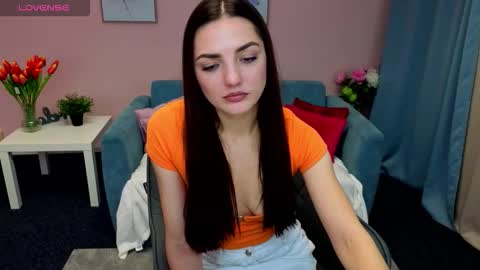Snapshot of myellaluvs chatting on October 15, 9:15 pm Ella online show from October 15, 9:15 pm
