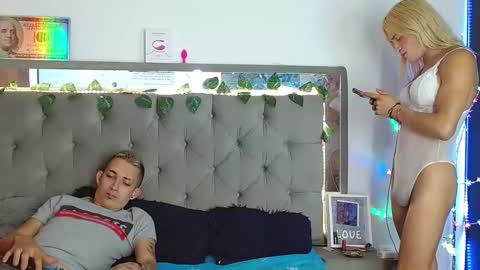 Mylu and Jack online show from December 28, 6:08 pm