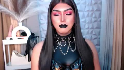 Snapshot of mysterious_diva chatting on October 20, 8:14 pm SUPPORT GODDESS TRISHA AND DONT FORGET TO FOLLOW ME online show from October 20, 8:14 pm