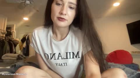 mysteriousmadam_ online show from January 17, 1:26 am