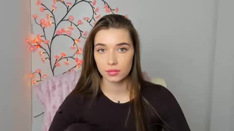 Amelia online show from April 13, 11:25 am