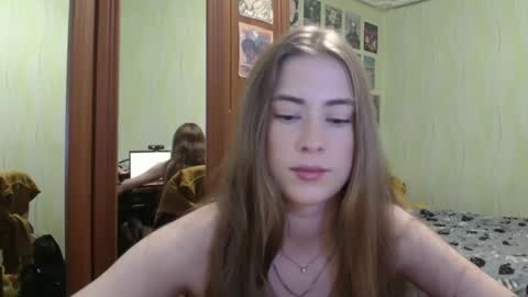 Emelie online show from October 5, 1:41 pm