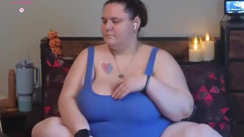 Snapshot of mzjuicybootay2169 chatting on September 29, 4:50 pm Mzjuicybootay online show from September 29, 4:50 pm