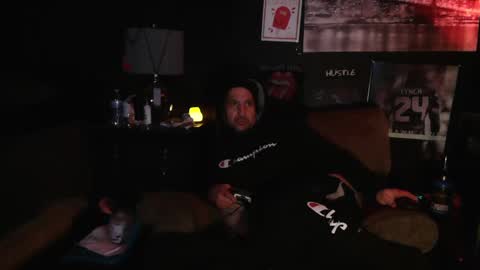 Snapshot of n3v3rpanic1 chatting on January 28, 9:41 am SnackPants online show from January 28, 9:41 am