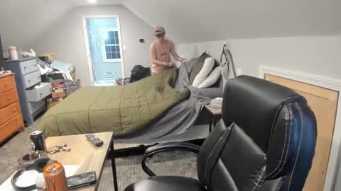 a Ordinary Boy online show from January 19, 1:48 am