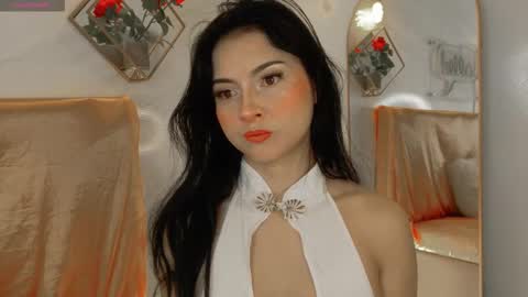 naamah_b online show from December 15, 2:02 pm