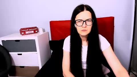 nadiatrue online show from June 7, 2:55 pm