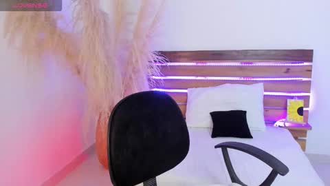 Nadine online show from November 7, 1:41 am