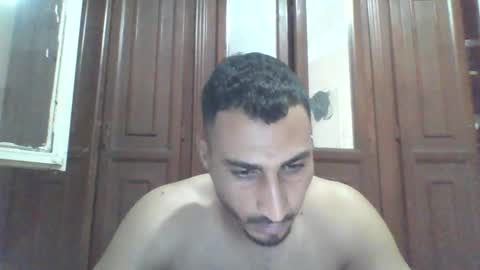 Snapshot of nadirff16 chatting on October 2, 7:01 pm V online show from October 2, 7:01 pm