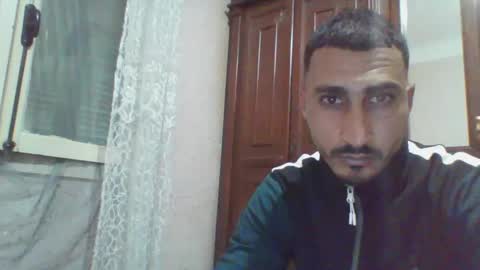 Snapshot of nadirff16 chatting on February 9, 4:50 pm V online show from February 9, 4:50 pm