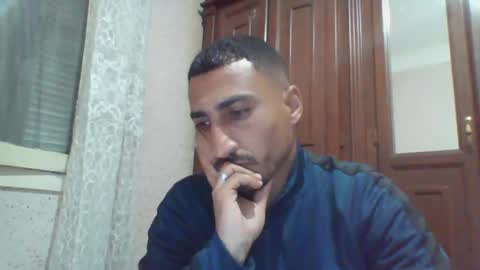 Snapshot of nadirff16 chatting on February 16, 4:42 pm V online show from February 16, 4:42 pm