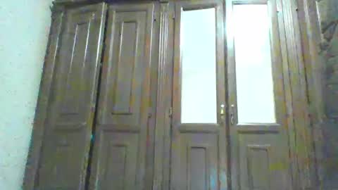 Snapshot of nadirff16 chatting on February 15, 5:28 pm V online show from February 15, 5:28 pm
