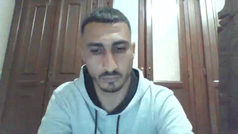 Snapshot of nadirff16 chatting on February 22, 5:02 pm V online show from February 22, 5:02 pm