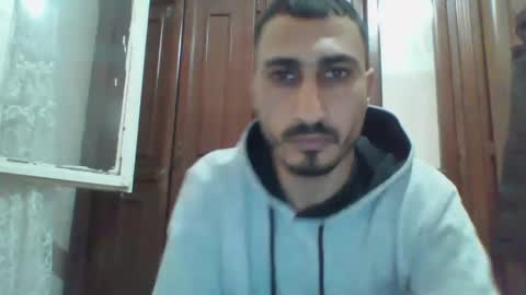 Snapshot of nadirff16 chatting on February 8, 12:17 pm V online show from February 8, 12:17 pm