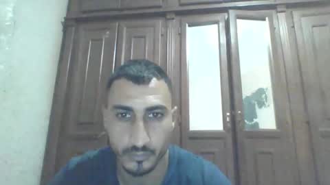 Snapshot of nadirff16 chatting on October 11, 6:22 pm V online show from October 11, 6:22 pm