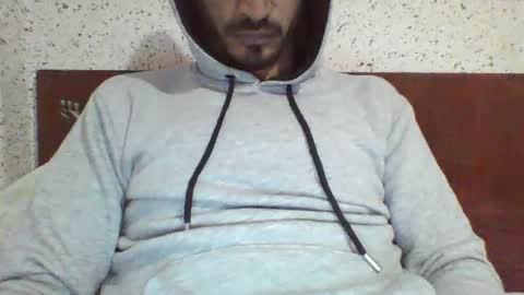 Snapshot of nadirff16 chatting on February 6, 6:02 pm V online show from February 6, 6:02 pm