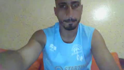 Snapshot of nadirff16 chatting on October 9, 5:18 pm V online show from October 9, 5:18 pm
