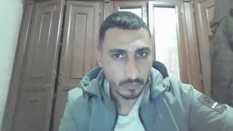 Snapshot of nadirff16 chatting on February 13, 1:05 pm V online show from February 13, 1:05 pm