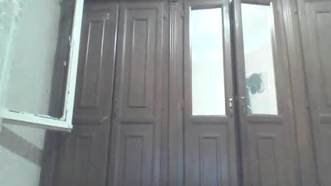 Snapshot of nadirff16 chatting on October 12, 6:32 pm V online show from October 12, 6:32 pm