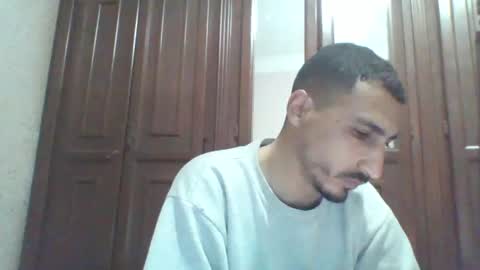Snapshot of nadirff16 chatting on February 21, 6:59 pm V online show from February 21, 6:59 pm