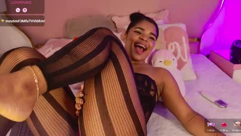 NahiaraReina  online show from June 2, 6:21 pm