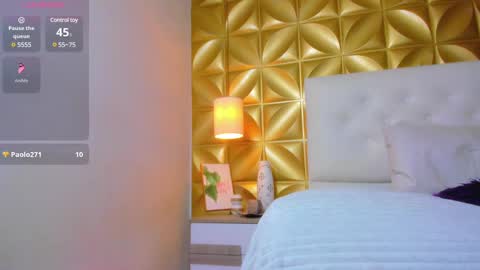 NahiaVictoria  online show from March 6, 7:03 am