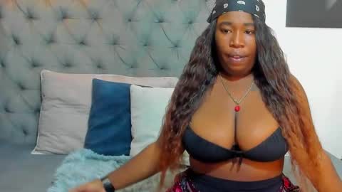 nahirobyy ebonyy online show from April 1, 3:31 pm