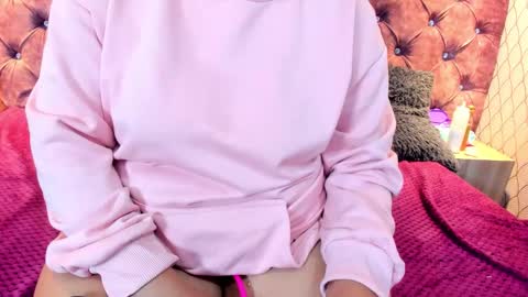 Nahomi online show from March 28, 8:27 am