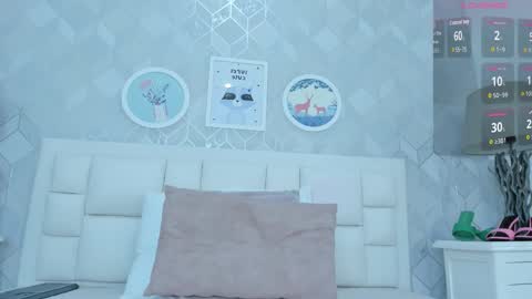 naia_cox online show from October 16, 4:45 am