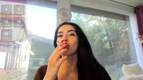 Snapshot of naila18 chatting on October 10, 6:52 am Naila online show from October 10, 6:52 am