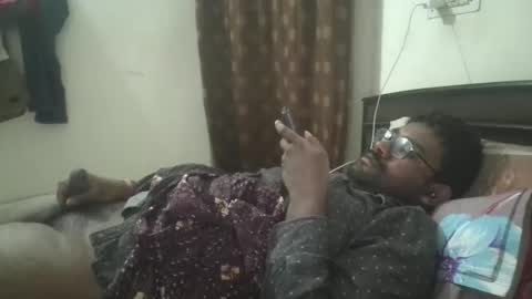 NAIRANANDU28 online show from April 7, 6:26 am