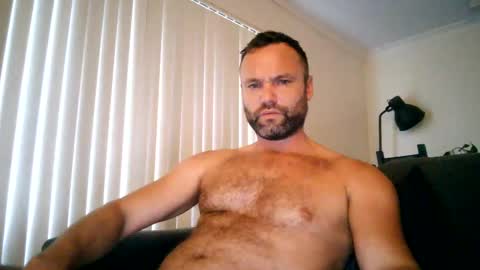 Snapshot of naked_dude25 chatting on February 14, 1:13 am naked_dude25 online show from February 14, 1:13 am