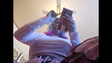 naked_influencer online show from January 20, 6:21 pm