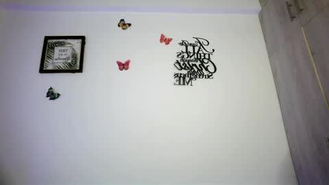 N A L A  NEW instagram nala jordan08 online show from April 1, 1:41 pm